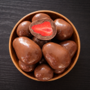 Schokobombe Erdbeeren in Vollmilchschokolade von Copaya